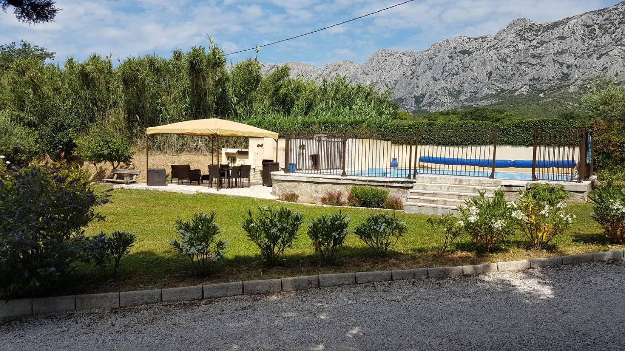 Studio Au Pied De La Ste Victoire Puyloubier Екстериор снимка